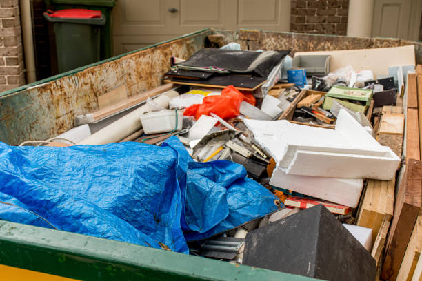 Best Construction Debris Removal  in St Matthews, KY